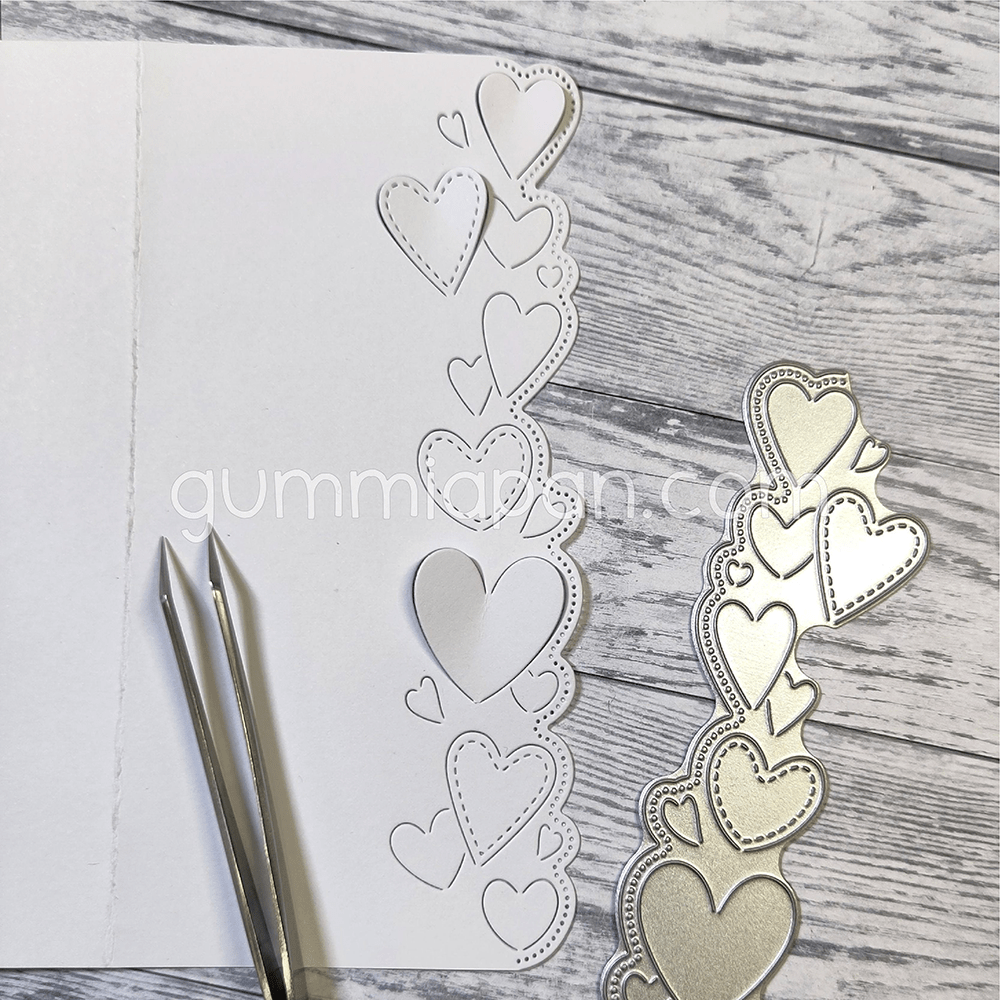 Gummiapan - Border with Hearts