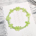 Gummiapan - Clover Wreath