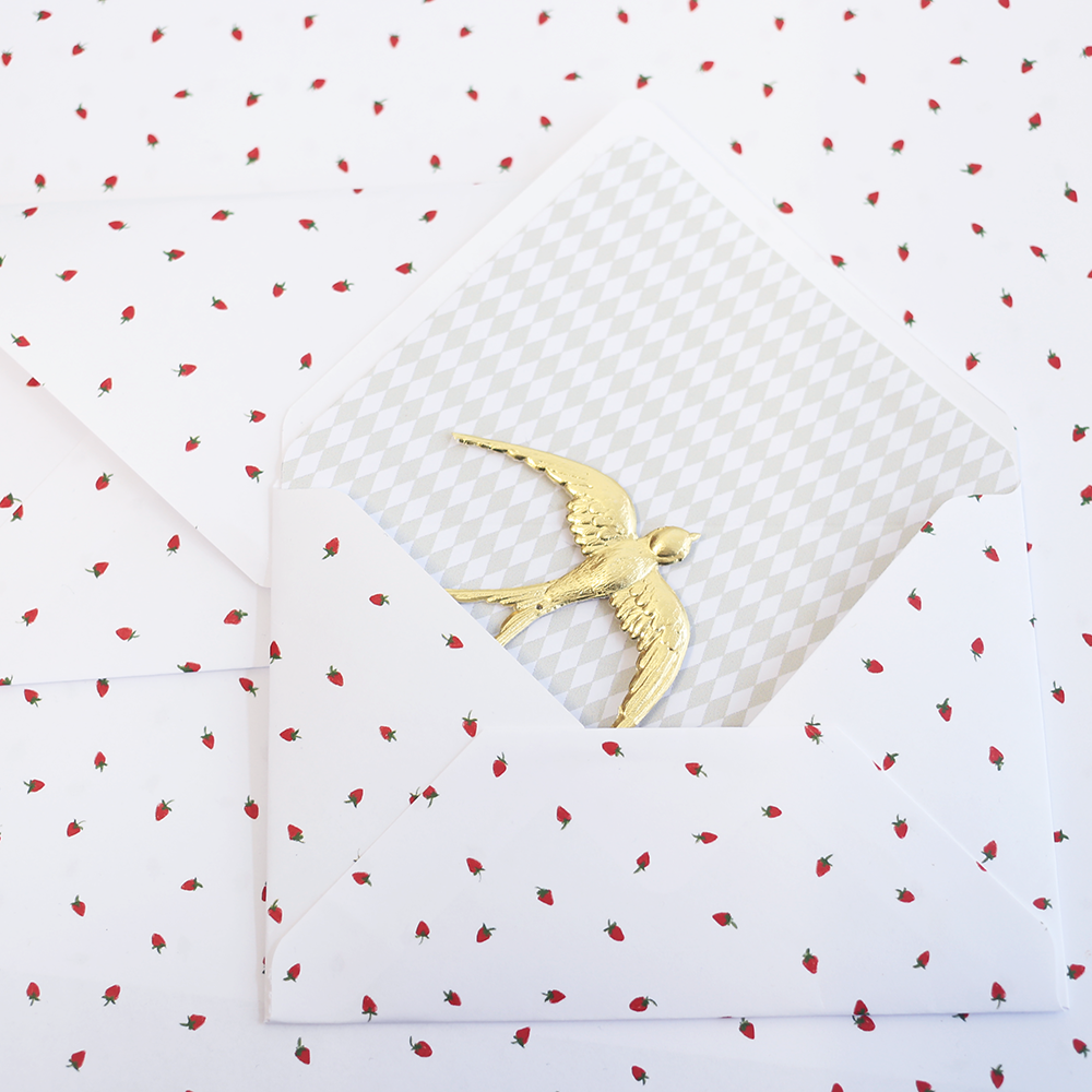 Meissa | Mini Strawberry Paper