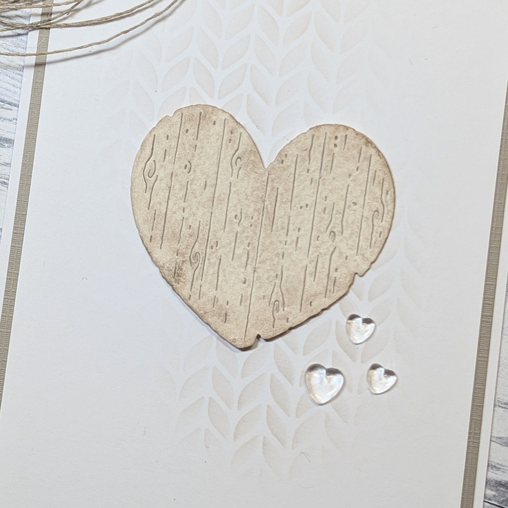 Gummiapan - Wooden Heart